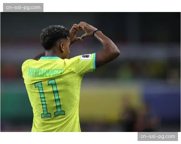 加布里埃尔刚复出即进球 巴西中卫定位球威胁巨大 加布里埃尔刚复出即进球 巴西中卫定位球威胁巨大