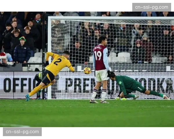 绍切克抢点破门 西汉姆联中场核心作用凸显 绍切克抢点破门 西汉姆联中场核心作用凸显